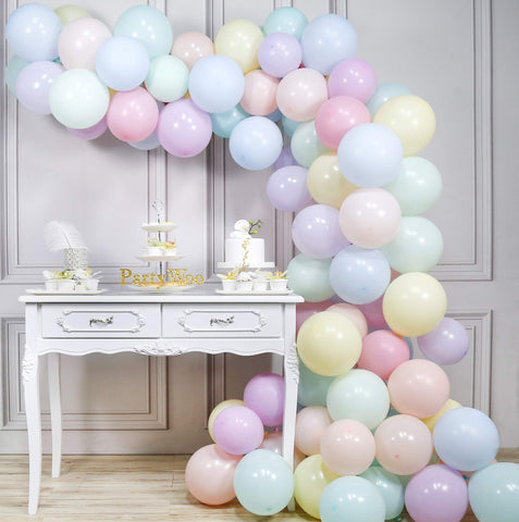 Pastel unicorn balloons